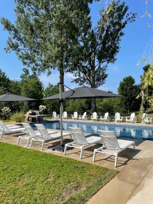 883 Suite 102 Bromont Vieux Village 2Cac , Foyer Экстерьер фото